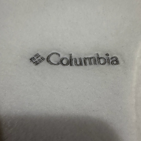 Columbia Women's White Fleece Vest - Picture 3 of 6